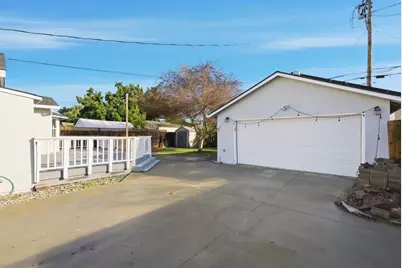 554 Richmond Ave, San Jose, CA 95128 - Photo 35