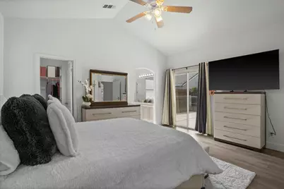 2208 Curzon Dr, Modesto, CA 95355 - Photo 13