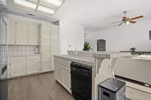 2208 Curzon Dr, Modesto, CA 95355 - Photo 9