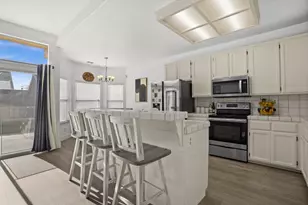 2208 Curzon Dr, Modesto, CA 95355 - Photo 11