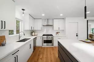 23 Treetop Ln, San Mateo, CA 94402 - Photo 7