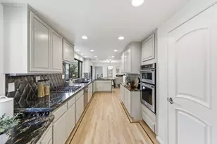 181 Coronado Ave, San Carlos, CA 94070 - Photo 25