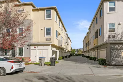 1038 Giacomo Ln, San Jose, CA 95131 - Photo 41