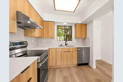 711 S Bayshore Blvd 22, San Mateo, CA 94401 - Photo 7