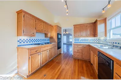 321 Pine Ave, Pacific Grove, CA 93950 - Photo 11