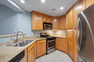 2210 Gellert Blvd 5305, South San Francisco, CA 94080 - Photo 11