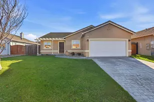 941 Steinbeck Dr, Hollister, CA 95023 - Photo 1