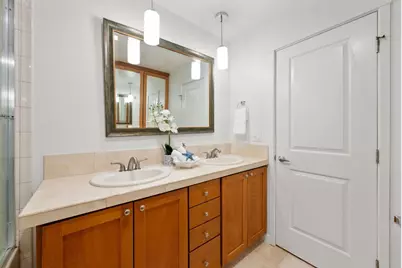 235 Laurel Grove Ln, San Jose, CA 95126 - Photo 17