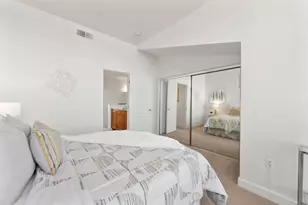 235 Laurel Grove Ln, San Jose, CA 95126 - Photo 21