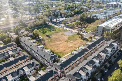 235 Laurel Grove Ln, San Jose, CA 95126 - Photo 37