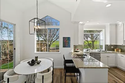 822 Seal Pointe Dr, Redwood City, CA 94065 - Photo 15