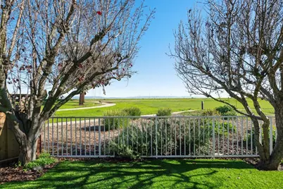 822 Seal Pointe Dr, Redwood City, CA 94065 - Photo 71