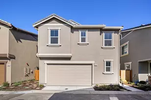 2250 Gladiola Dr, Hollister, CA 95023 - Photo 1