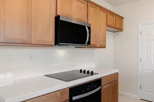 2250 Gladiola Dr, Hollister, CA 95023 - Photo 7