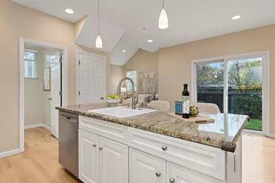 1317 Saint Francis St, Redwood City, CA 94061 - Photo 11