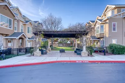 2219 Woodberry Ln, Mountain View, CA 94043 - Photo 7