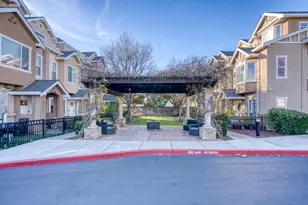 2219 Woodberry Ln, Mountain View, CA 94043 - Photo 7