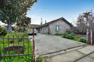 290 N Rengstorff Ave, Mountain View, CA 94043 - Photo 3