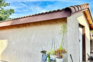 2071 Sunset View Pl, San Jose, CA 95116 - Photo 19