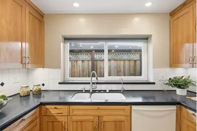 1521 Estelle Ave, San Jose, CA 95118 - Photo 11