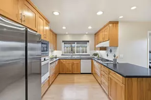 1521 Estelle Ave, San Jose, CA 95118 - Photo 9