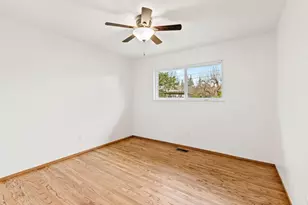 751 W 6th St, Gilroy, CA 95020 - Photo 27