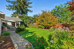 185 Beverly Ln, Los Altos, CA 94022 - Photo 39