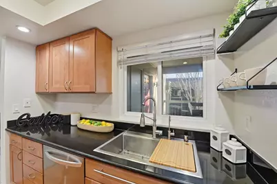 831 W California Ave V, Sunnyvale, CA 94086 - Photo 9