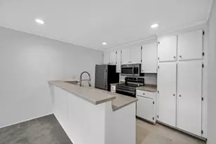 6145 Shelter Creek Ln, San Bruno, CA 94066 - Photo 5