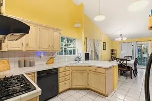 1521 Las Brisas Dr, Hollister, CA 95023 - Photo 11