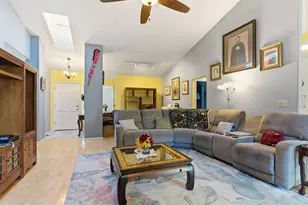 1521 Las Brisas Dr, Hollister, CA 95023 - Photo 7