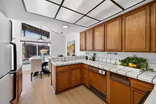 2487 Redbud Ct, San Jose, CA 95128 - Photo 15