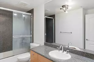 130 E San Fernando St 419, San Jose, CA 95112 - Photo 13