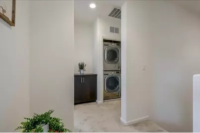 2036 Trento Loop, Milpitas, CA 95035 - Photo 5