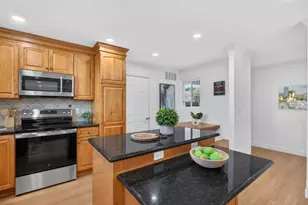 1056 Wallace Dr, San Jose, CA 95120 - Photo 17