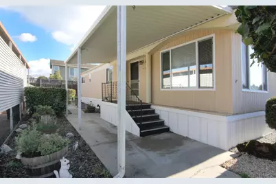 4425 Clares St 3, Capitola, CA 95010 - Photo 3