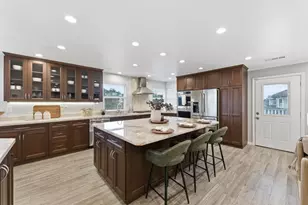 87 Exeter Ave, San Carlos, CA 94070 - Photo 17