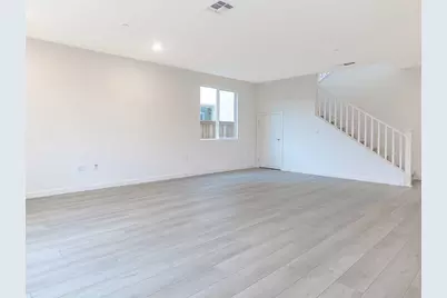 17038 Tupper St, Lathrop, CA 95330 - Photo 9