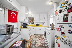 2066 Sterling Ave, Menlo Park, CA 94025 - Photo 13