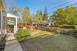 2066 Sterling Ave, Menlo Park, CA 94025 - Photo 11