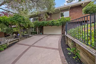 60 Linaria Way, Portola Valley, CA 94028 - Photo 3