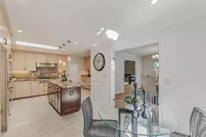 19437 Via Real Dr, Saratoga, CA 95070 - Photo 13