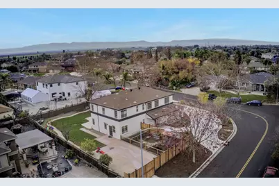 7654 W Rena Dr, Tracy, CA 95304 - Photo 3