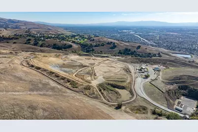 2000 Scott Creek Rd, Milpitas, CA 95035 - Photo 63