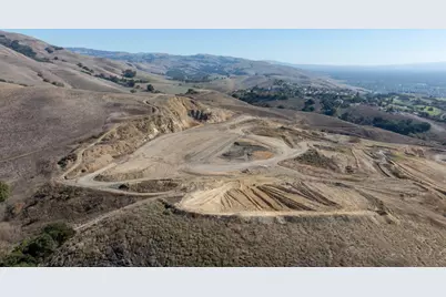 2000 Scott Creek Rd, Milpitas, CA 95035 - Photo 67