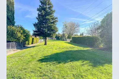 189 Lassen Cir, Vacaville, CA 95687 - Photo 17