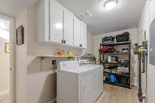 8463 Traminer Ct, San Jose, CA 95135 - Photo 29