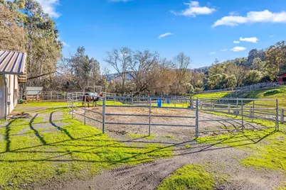 6915 Redwood Retreat Rd, Gilroy, CA 95020 - Photo 77