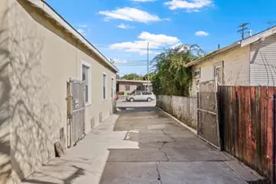 1351 Plum St, San Jose, CA 95110 - Photo 29