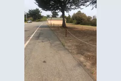 208 Roberts Ave, Seaside, CA 93955 - Photo 9